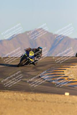 media/Dec-16-2023-CVMA (Sat) [[bb38a358a2]]/Race 13 Amateur Supersport Middleweight/